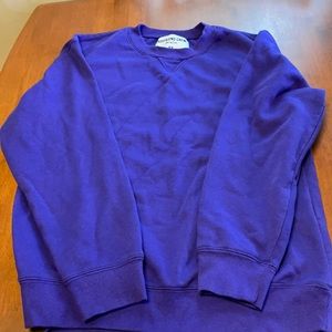 Purple sweatshirt, size M, EUC
